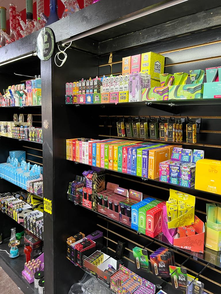 Disposable vapes and THC carts at Vape Shop Kansas City